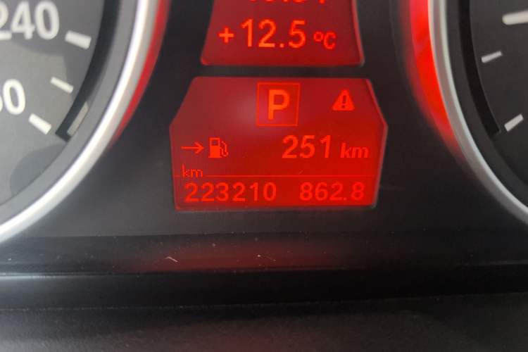 Used BMW X5 2011 xDrive35i Luxury Model
