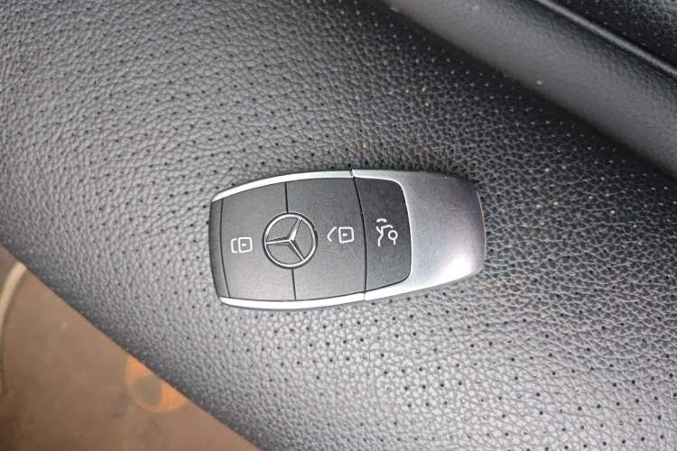 Used Mercedes-Benz C-Class 2019 C 180 L Dynamic Sports Edition Vehicle Key