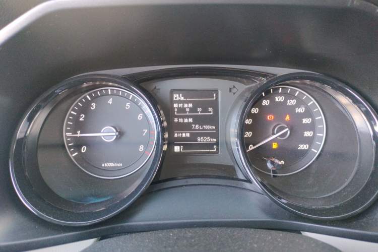 Used Wuling Zhengcheng 2021 1.5T Manual Luxury Version Instrument Cluster
