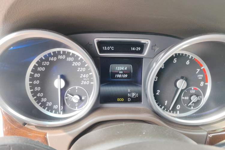 Used Mercedes-Benz M-Class 2014 ML 400 4MATIC Dynamic Model