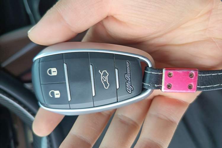 Used Alfa Romeo Stelvio 2017 2.0T 200HP Elite Edition Vehicle Key