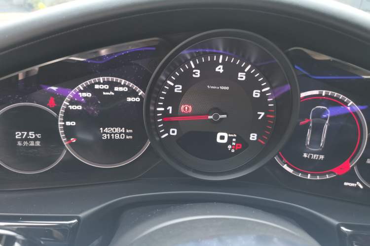 Used Porsche Panamera 2017 Panamera 3.0T Instrument Cluster