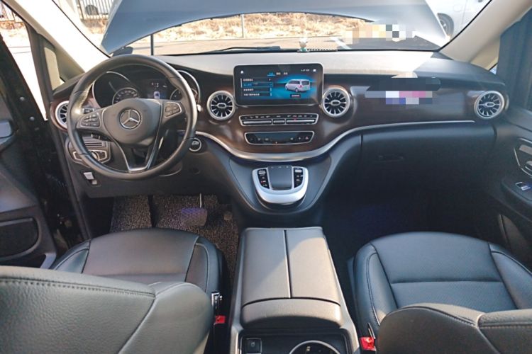 Used Mercedes-Benz V-Class 2021 V 260 Avantgarde Edition