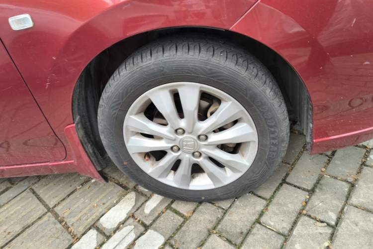 Used Honda City Classic 2012 1.5L Automatic Elite Edition Right Front Wheel Hub