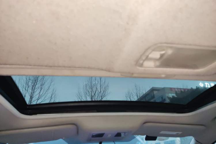 Used Nissan Tiida 2011 1.6L CVT Smart Version