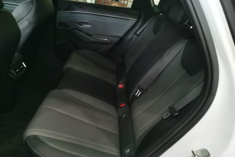 Used BYD Qin L 2025 DM-i Smart Drive 80KM Leading Model
