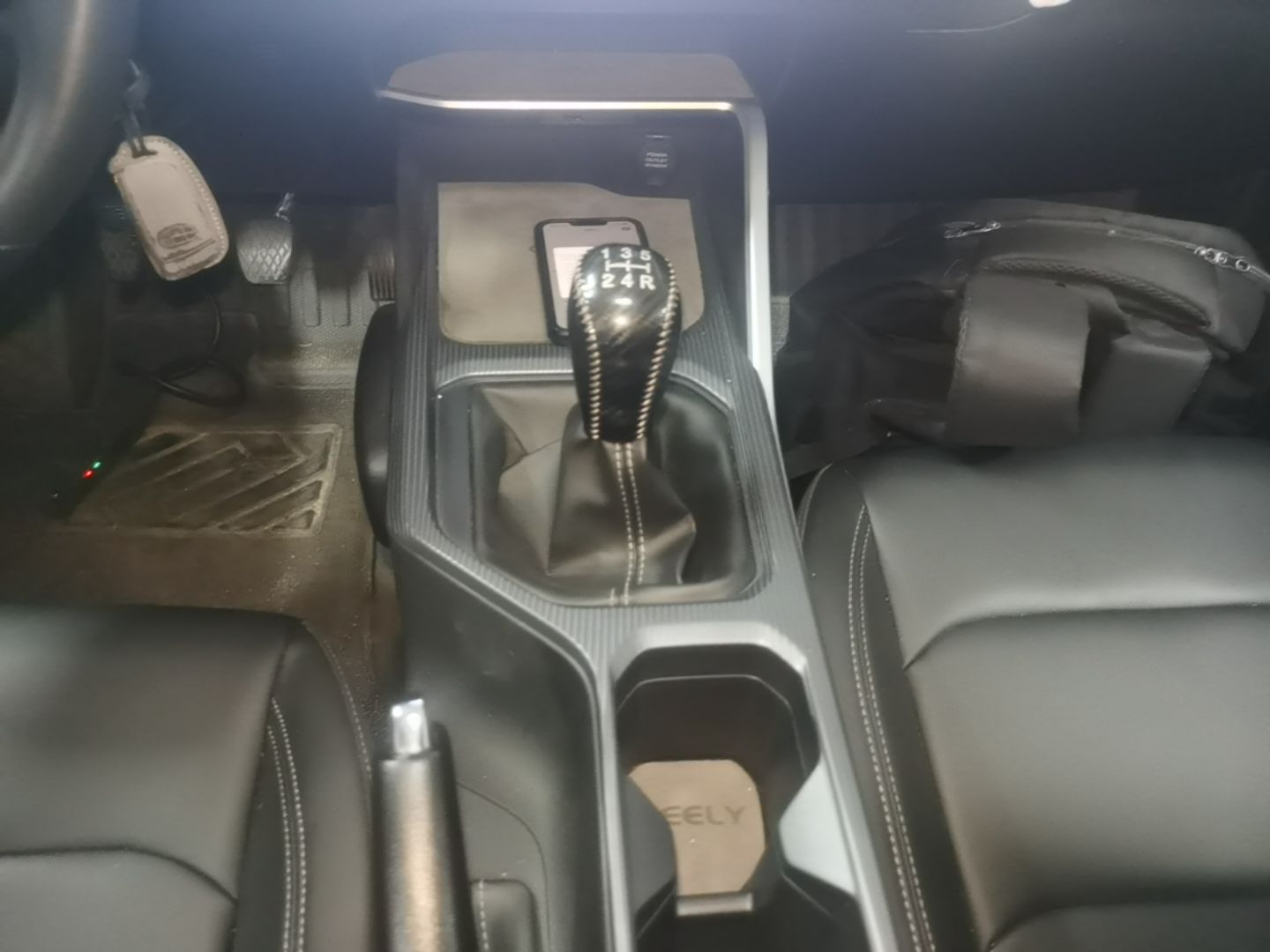 Geely Auto Emgrand 2025 4th Generation 1.5L Manual – Dragon Edition — снимка 18