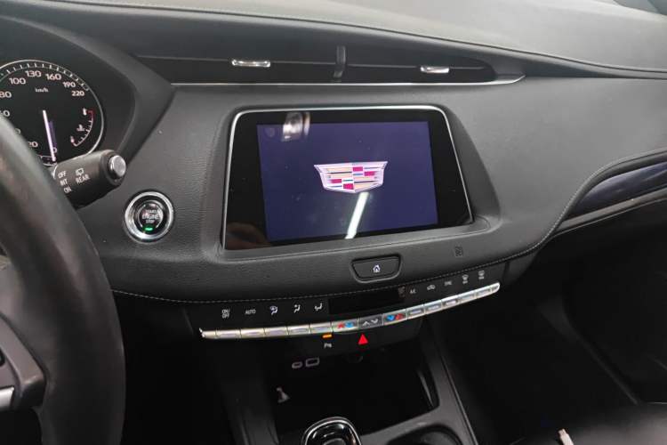 Used Cadillac XT4 2021 28T Two-Wheel Drive Tech Edition Audio And AC Panel