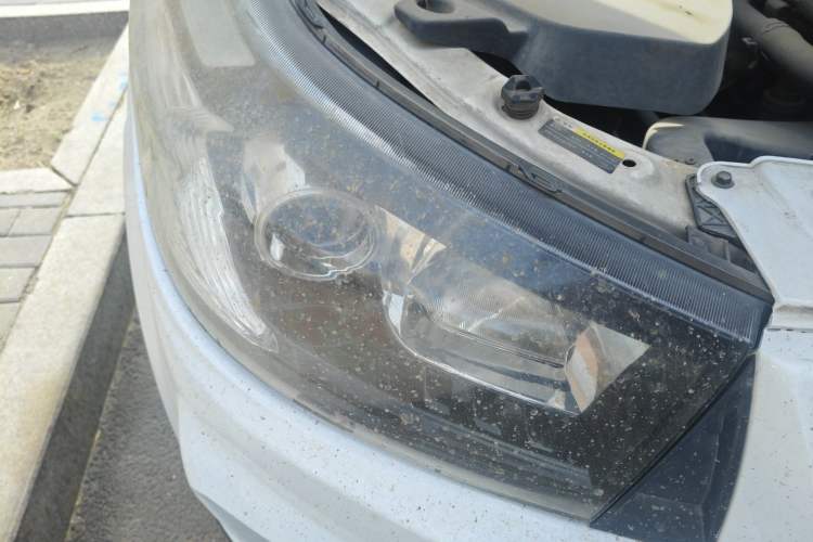 Used HYOSOW S3 2015 1.8L Prestige Version China V Emission Standard Right Front Headlight