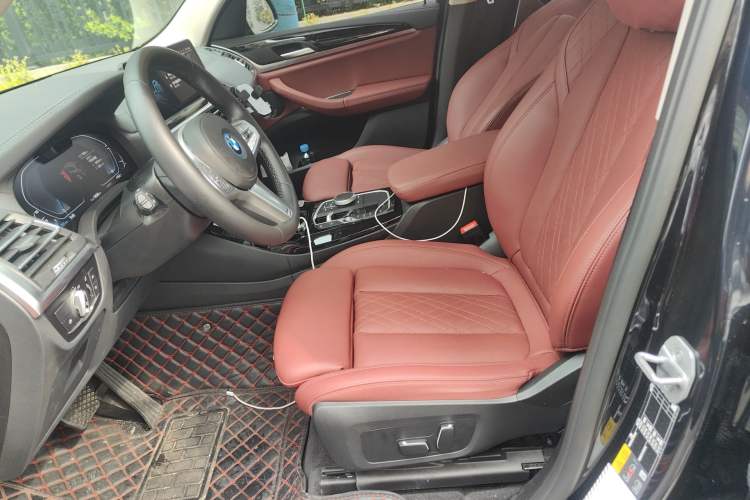 Used BMW iX3 2024 Leading Model