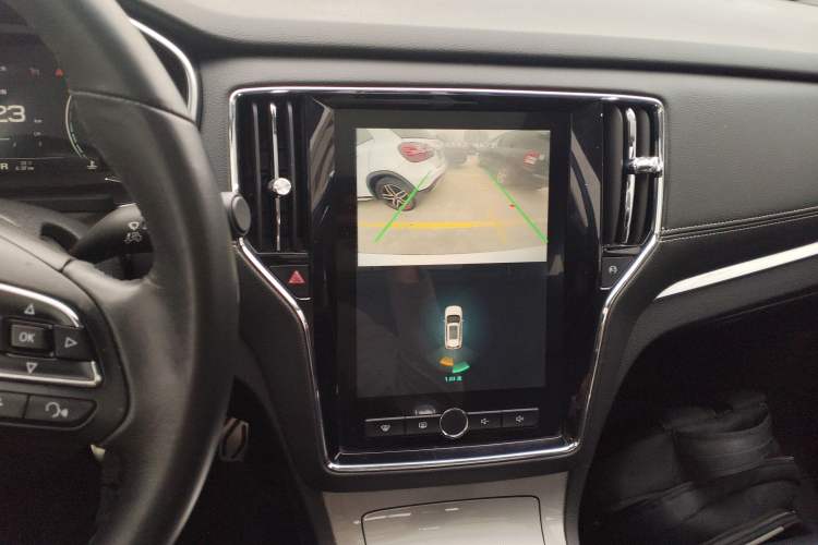 Used Roewe RX5 2018 30T Two-Wheel Drive Automatic Internet Smart Edition Audio And AC Panel