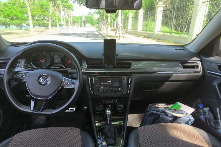 Used Volkswagen C-TREK 2017 230TSI DSG Comfort Version