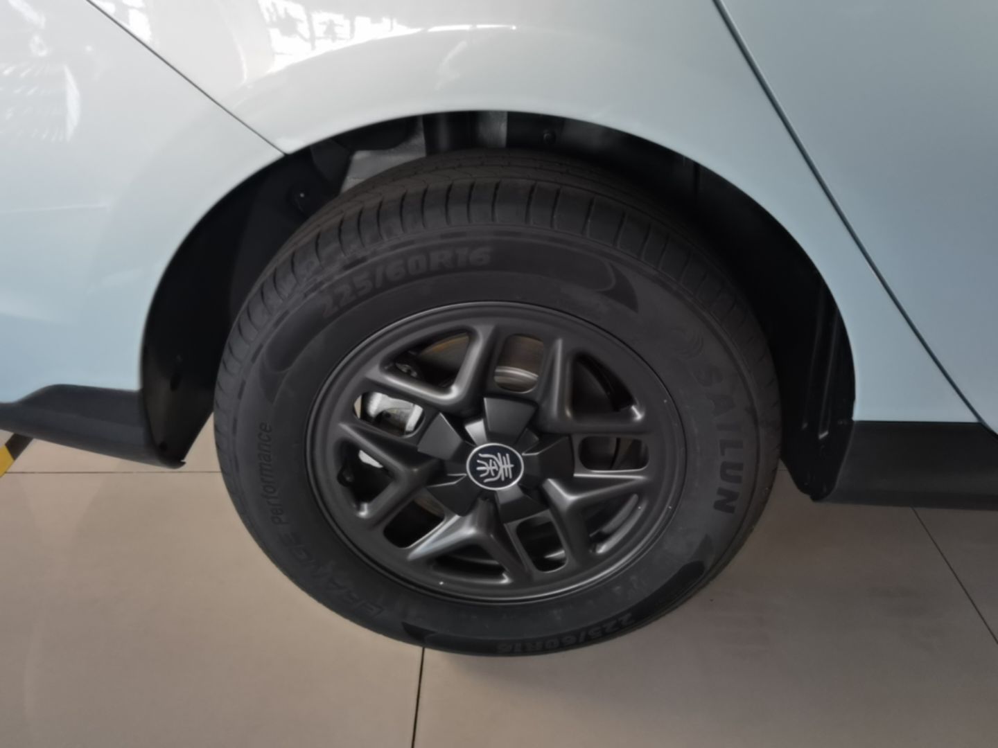BYD Qin PLUS 2026 DM-i 128KM Progressive Model — снимка 11