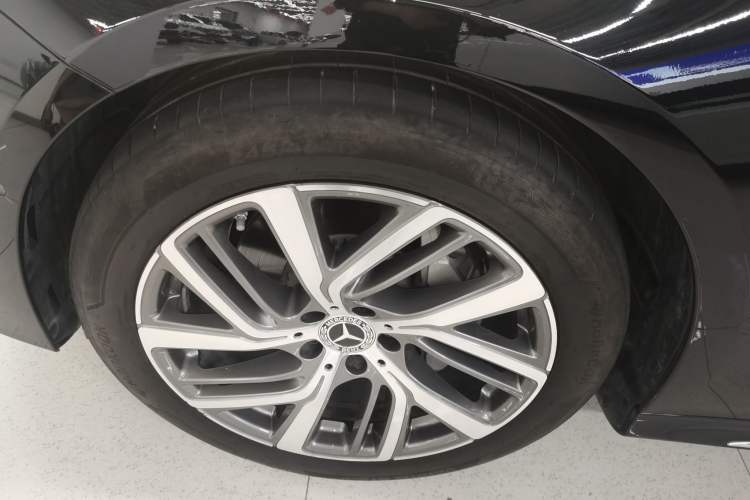 Used Mercedes-Benz E-Class 2024 Refresh E 300 L Stylish Edition Left Front Wheel Hub