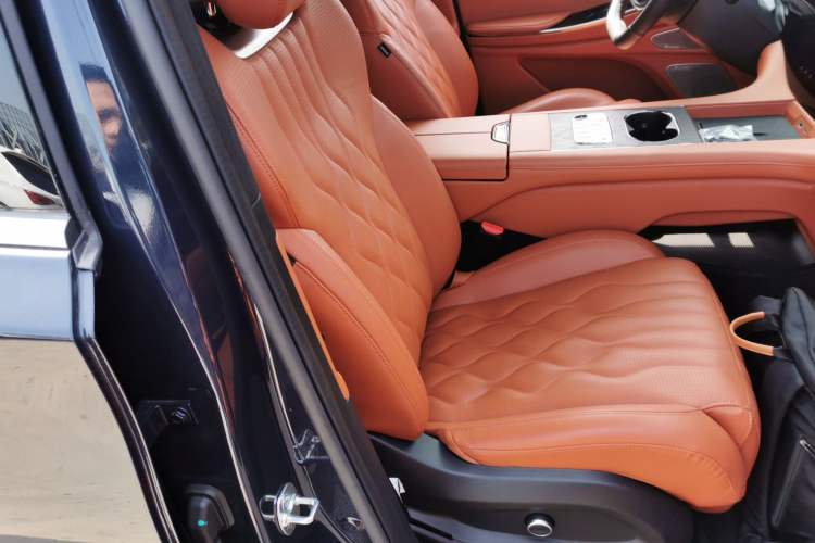 Used EXEED Lanyue C-DM 2025 180 Ultra-Long Range Ultra All-Wheel Drive 6-Seater