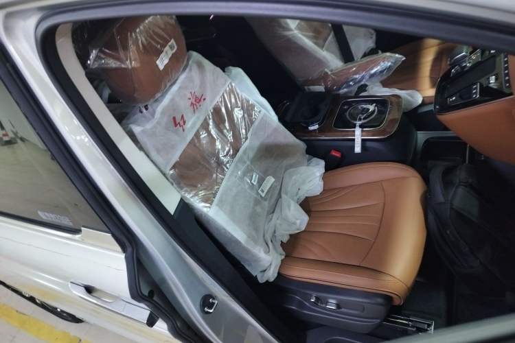 Used Hongqi HQ9 2023 2.0T Smart Connect Flagship Edition