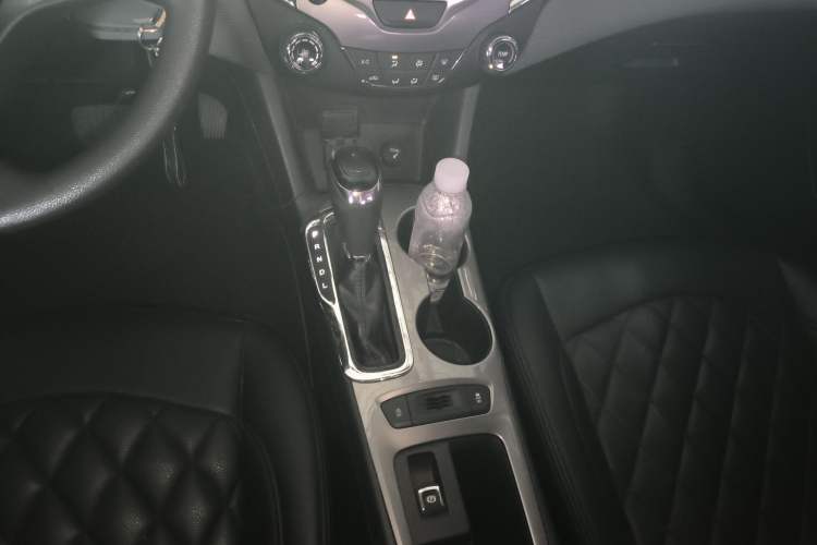 Used Chevrolet Cruze 2018 320 Automatic Pioneer Sunroof Edition
