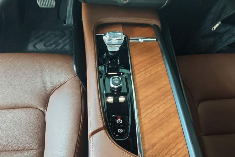 Used Volvo S90 2023 B5 Zhiyi Luxury Edition