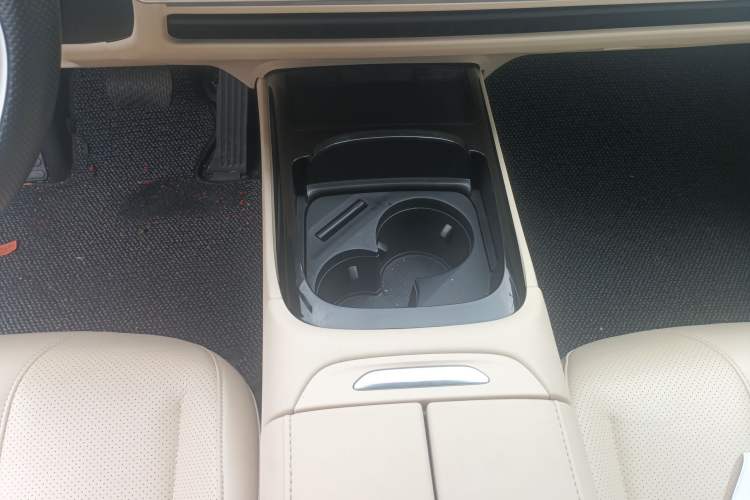 Used XPeng P7 2022 670E+