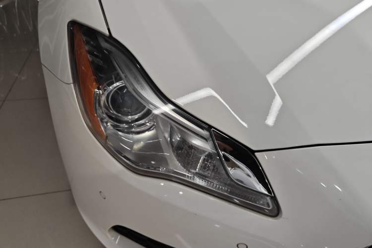 Used Maserati President 2017 3.0T Standard Model Right Front Headlight