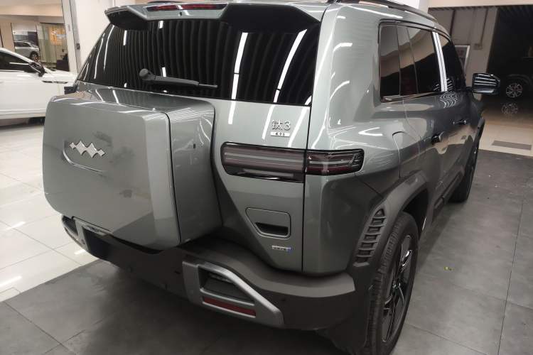 Used Formula Leopard Titanium 3 2025 501 km All-Wheel Drive Intelligent Driving Max Edition