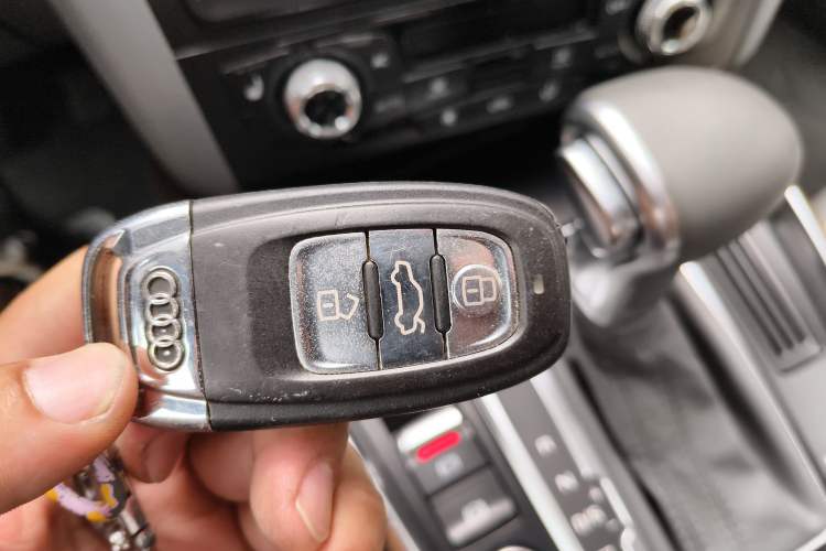 Used Audi Q5 2013 40 TFSI Technology Edition Vehicle Key