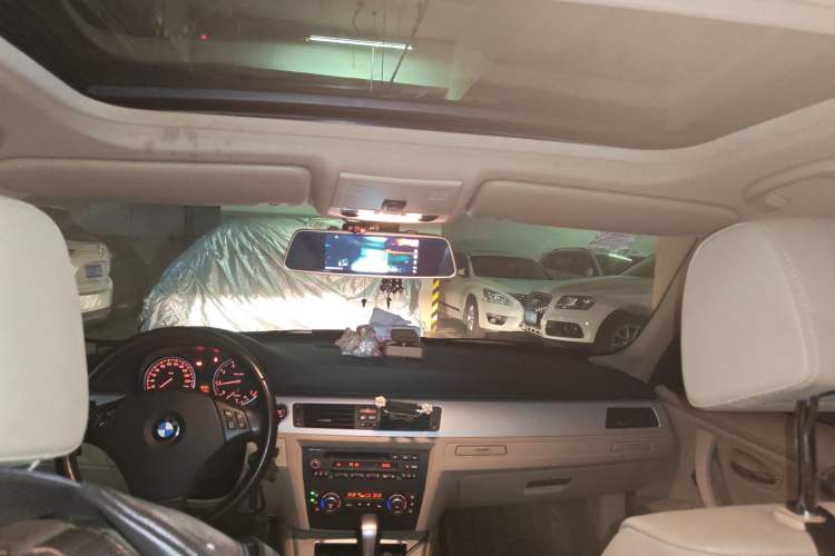 Used BMW 3 Series 2011 318i Leading Model