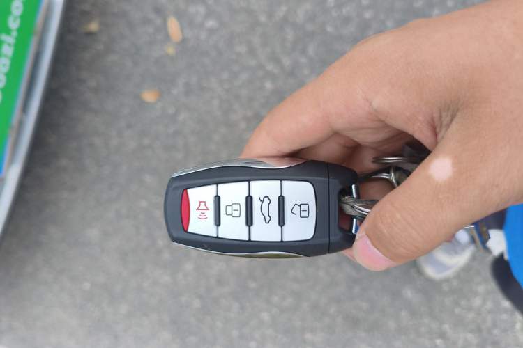 Used Haval M6 2021 PLUS 1.5T DCT Luxury Smart Connectivity Model Interior 1