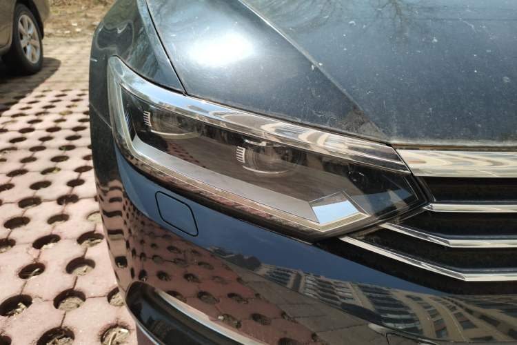 Used Volkswagen Magotan 2017 330TSI DSG Luxury Model Exterior 6