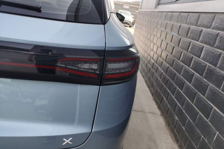 Used Volkswagen ID.4 X 2025 Smart Version Pure & Intelligent Enjoyment Edition
