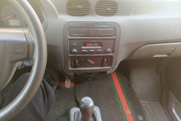 Used Wuling Zhiguang 2010 1.0L New Version Liye Style with Shorter Body
