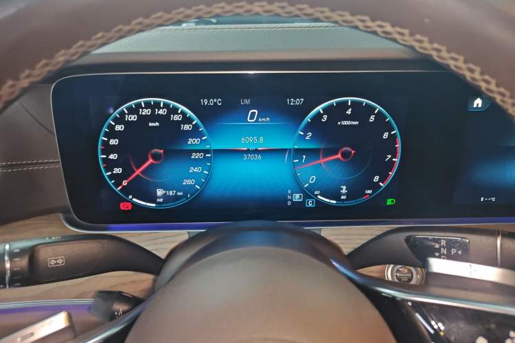 Used Mercedes-Benz E-Class 2022 E 300 L Stylish Model
