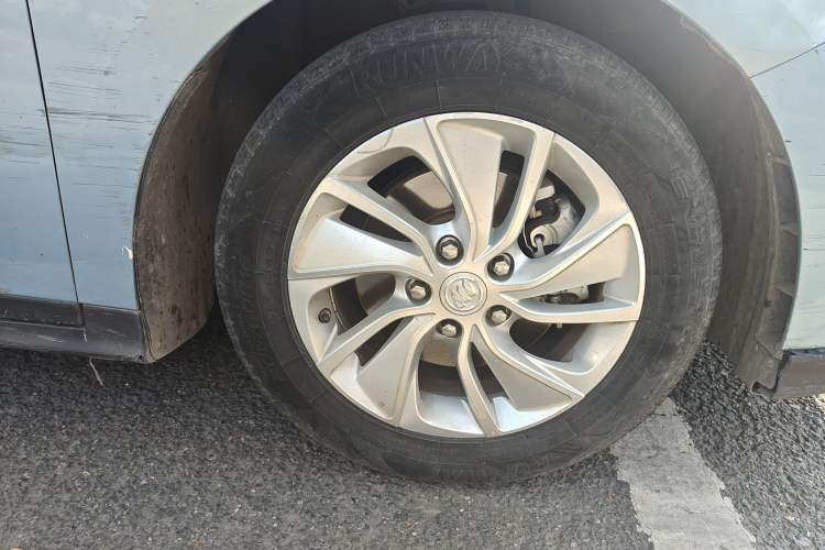 Used Buick Velite 6 2020 Plug-in Hybrid Connected Fashion Model