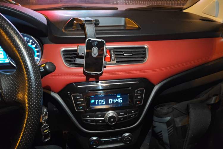 Used Haval H1 2015 1.5L Manual Urban Model Audio And AC Panel