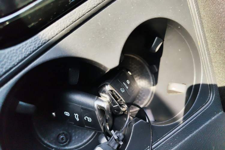 Used Volkswagen Tayron 2021 280TSI Two-Wheel Drive Luxury Smart Connectivity Version Vehicle Key