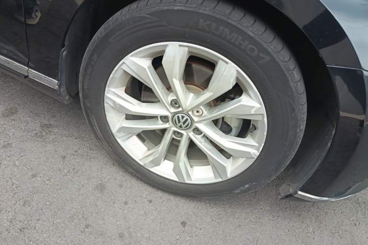 Used Volkswagen Magotan 2017 330TSI DSG Luxury Model