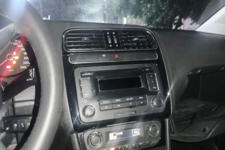 Used Volkswagen Polo 2011 1.4L Automatic ZhiCool Edition