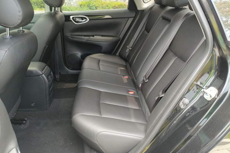 Used Nissan Sylphy 2022 Classic 1.6XL CVT Luxury Edition Left Rear Seat