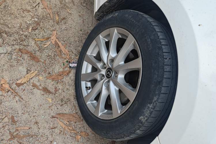 Used Mazda Atenza 2017 2.0L Blue Sky Luxury Edition
