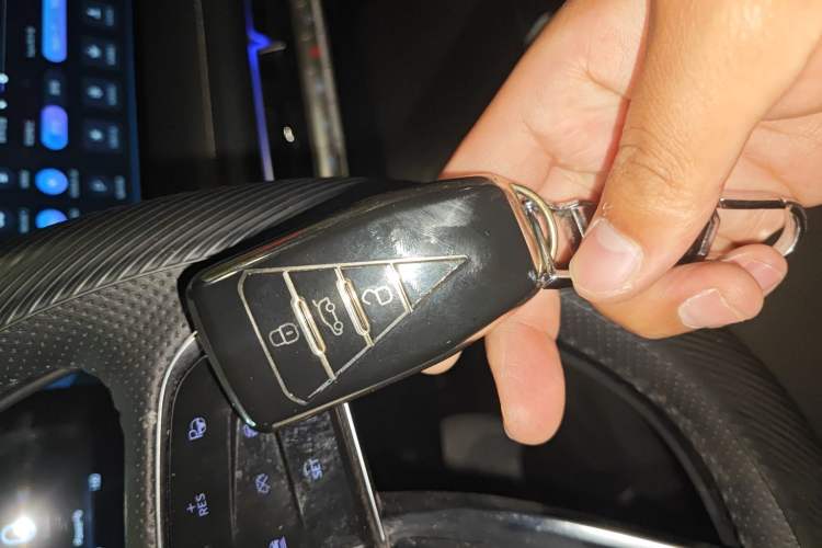 Used Venucia V DD-i 2023 110km iT Version Vehicle Key