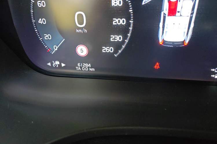 Used Volvo XC60 New Energy 2019 T8 E-Drive Hybrid Intelligent Luxury Sport Edition China V Standard
