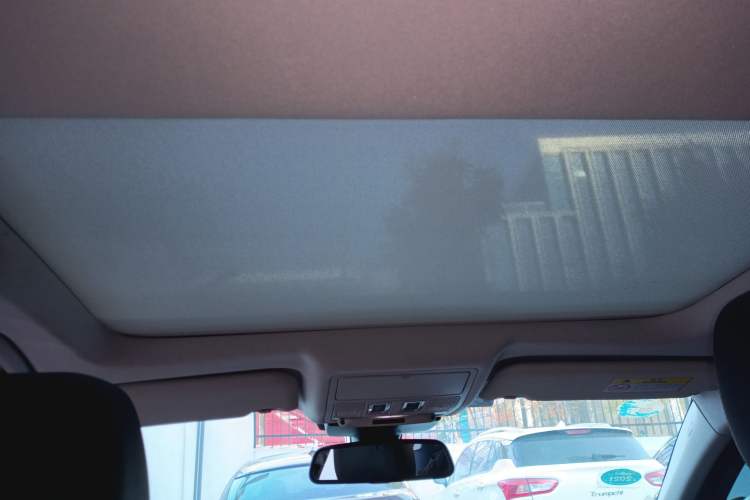 Used Jaguar XE 2015 2.0T 240 PS R-Sport