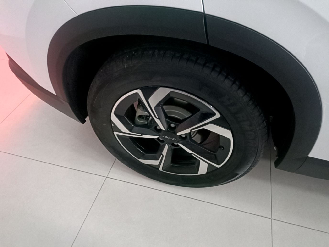 Dongfeng Aeolus L7 New Energy — снимка 11