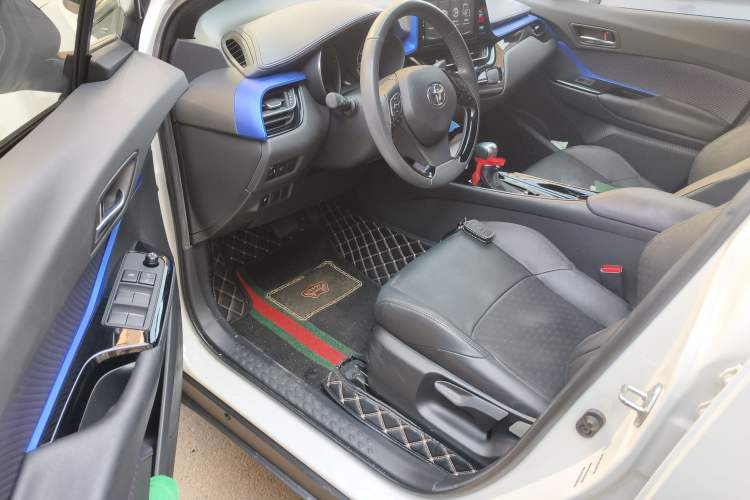 Used Toyota IZOA 2020 2.0L Yichi Version