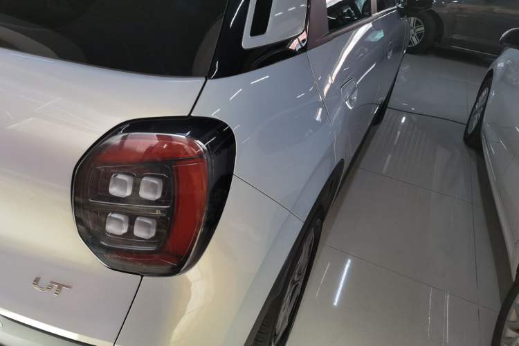 Used AION UT 2025 330 Starlight Edition
