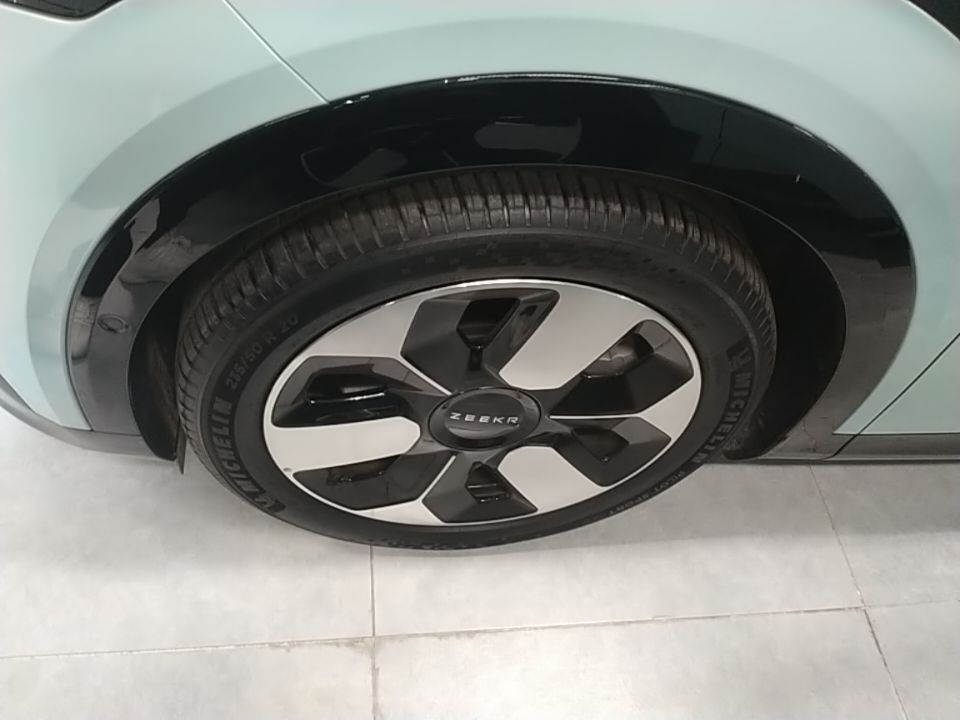 Zeekr MIX 2025 Intelligent Driving Version — снимка 10