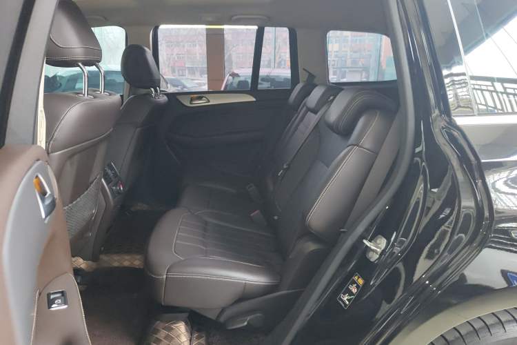 Used Mercedes-Benz GLS 2018 Facelift GLS 320 4MATIC
