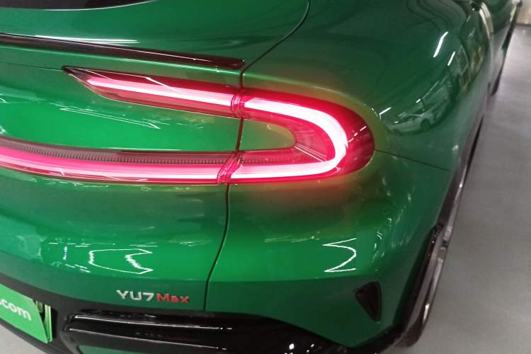 Used Xiaomi Auto YU7 2025 Ultra-Long Range High-Performance All-Wheel-Drive Max Edition