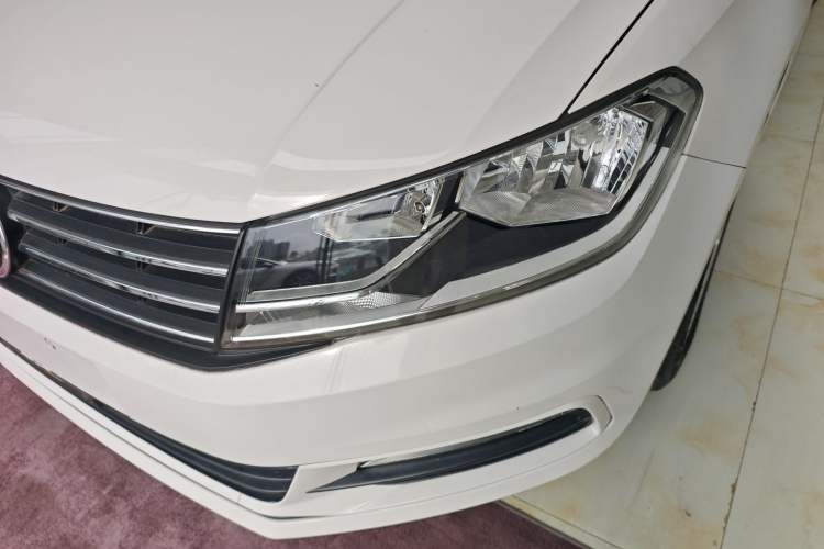 Used Volkswagen Santana 2016 1.6L Manual Comfort Edition Left Front Headlight