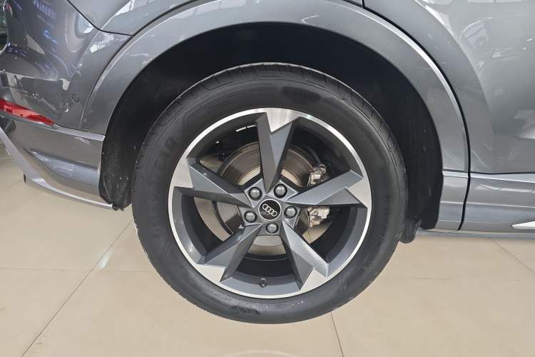 Used Audi Q3 2023 35 TFSI Fashion Dynamic Model (1.5T)